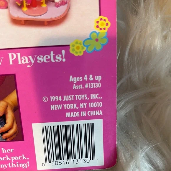 Flatsy Posable Doll with Comb - Pink and Blue - Picture 5 of 6